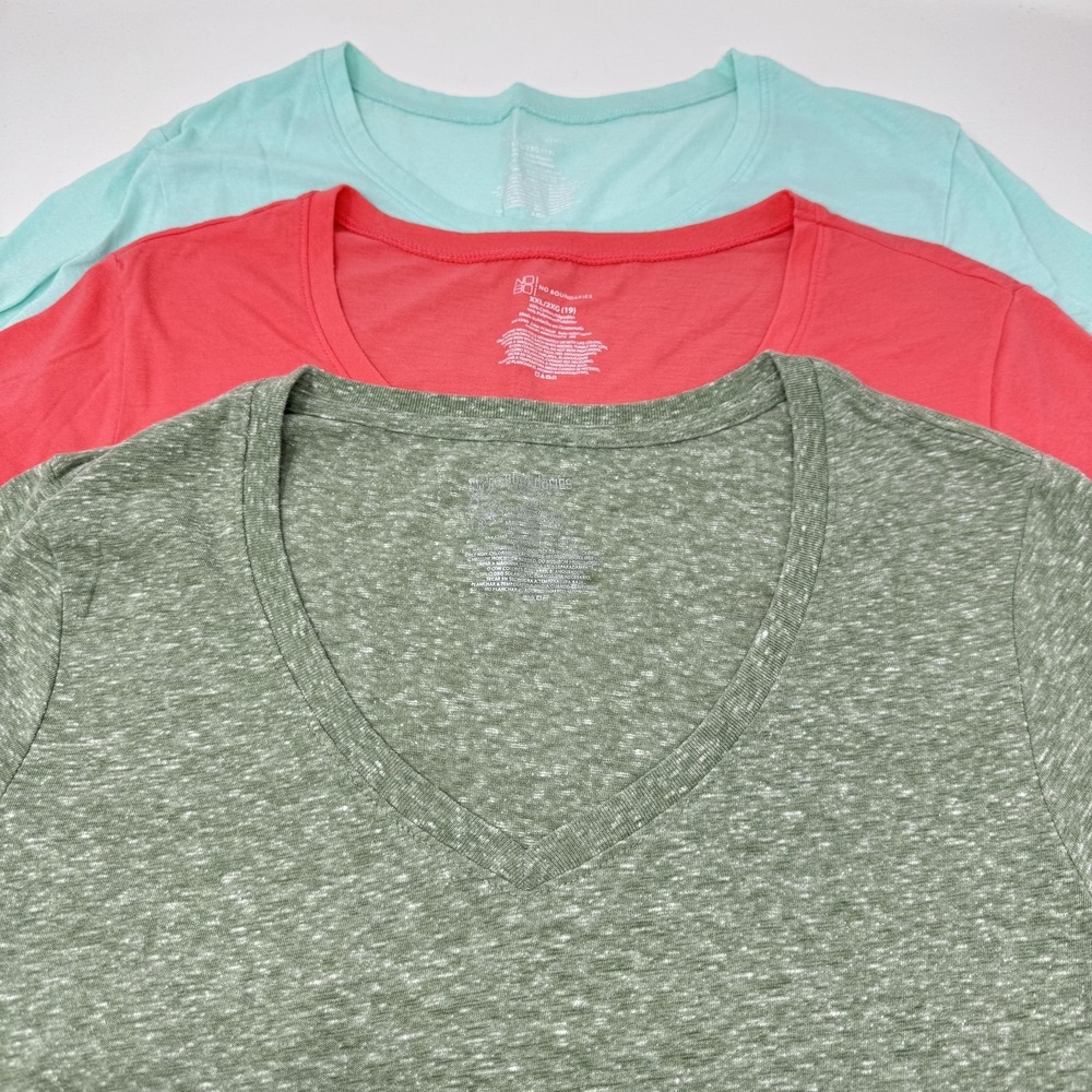 No Boundaries Shirt Juniors XXL (19) Multicolor Solid V Neck Crew‎ Neck Lot 3